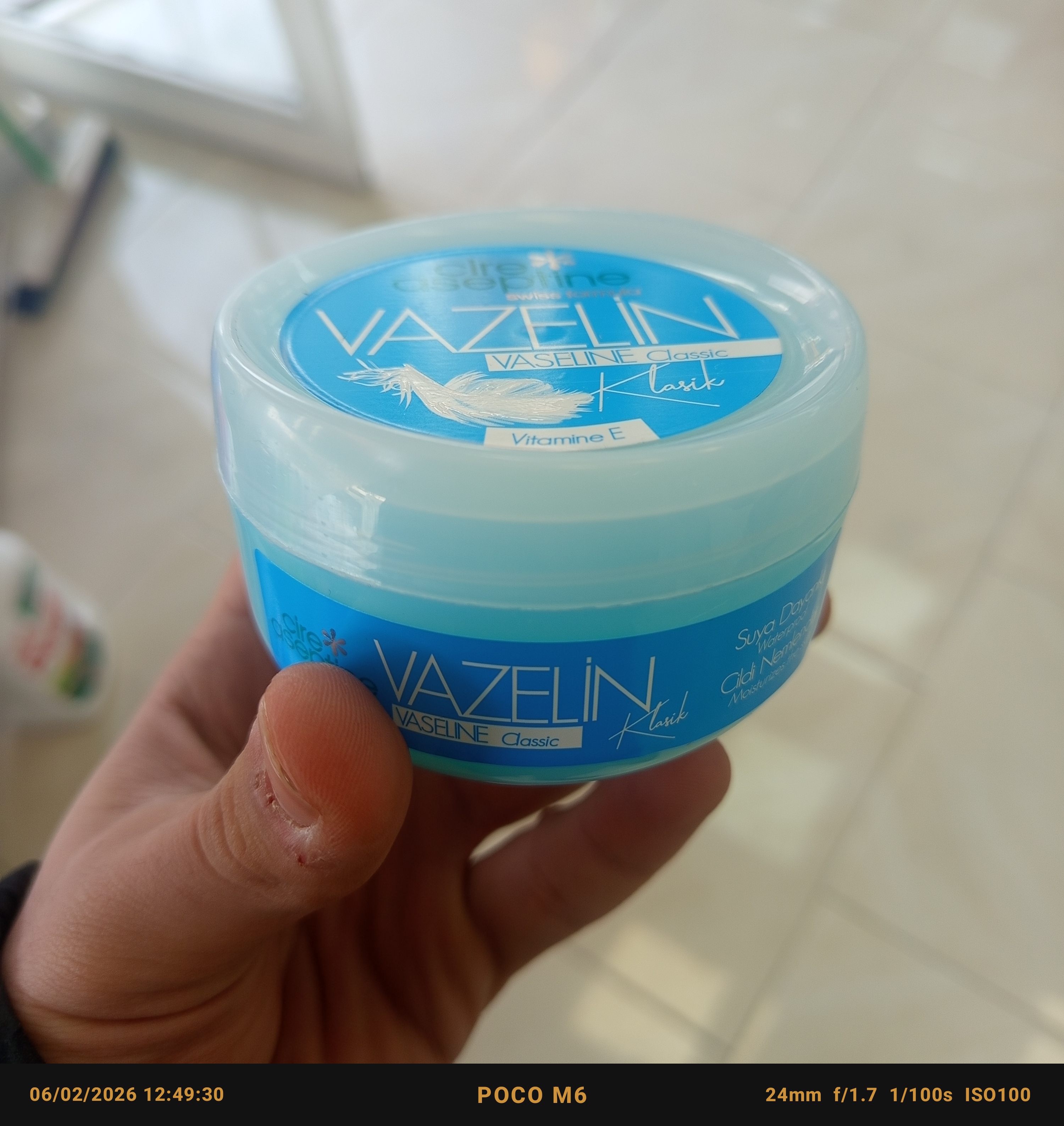 وازلین مدل کلاسیک آسپتین با حجم 150میل