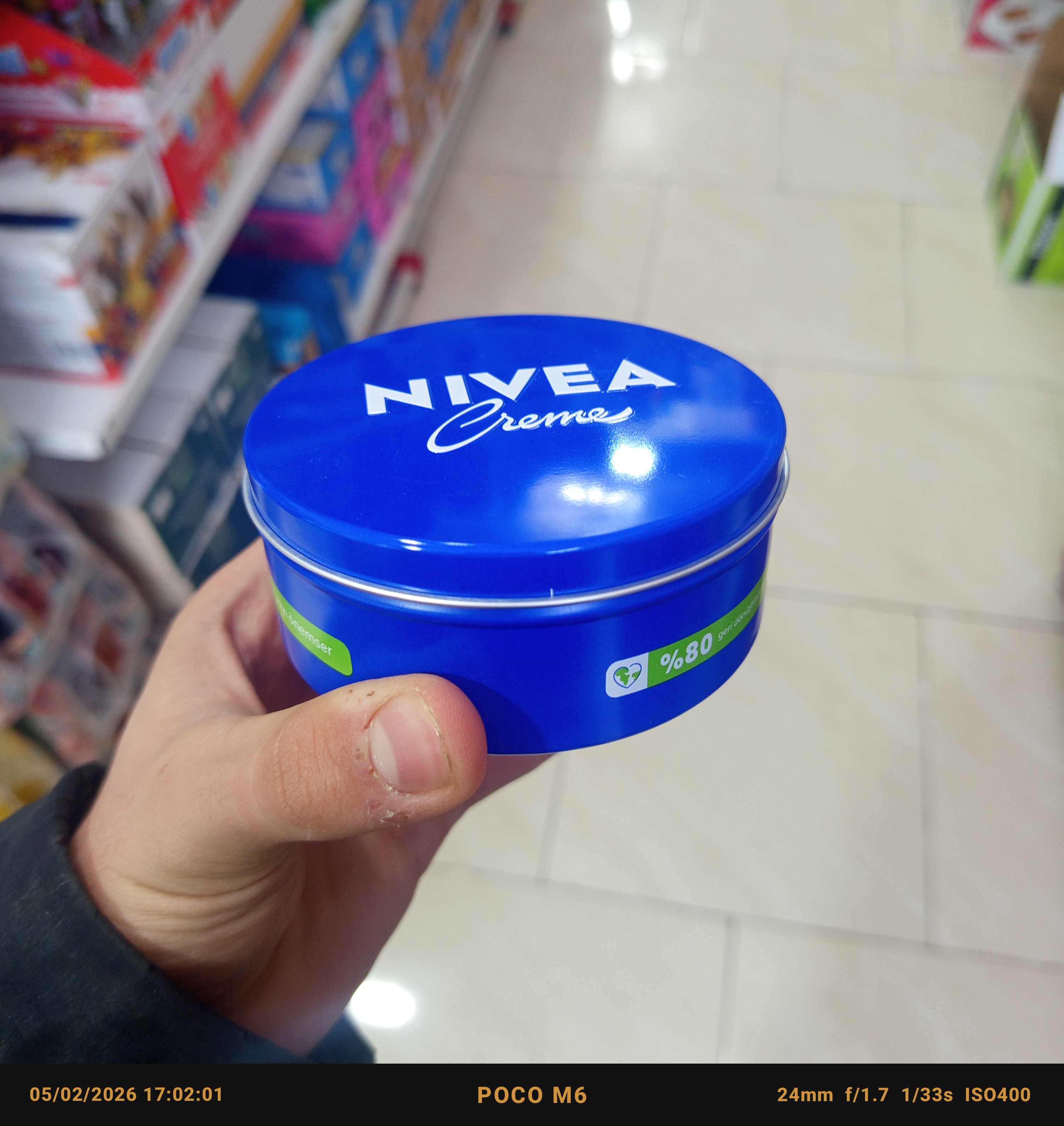 کرم مرطوب کننده نیوا مدل فلزی با حجم 250 میل