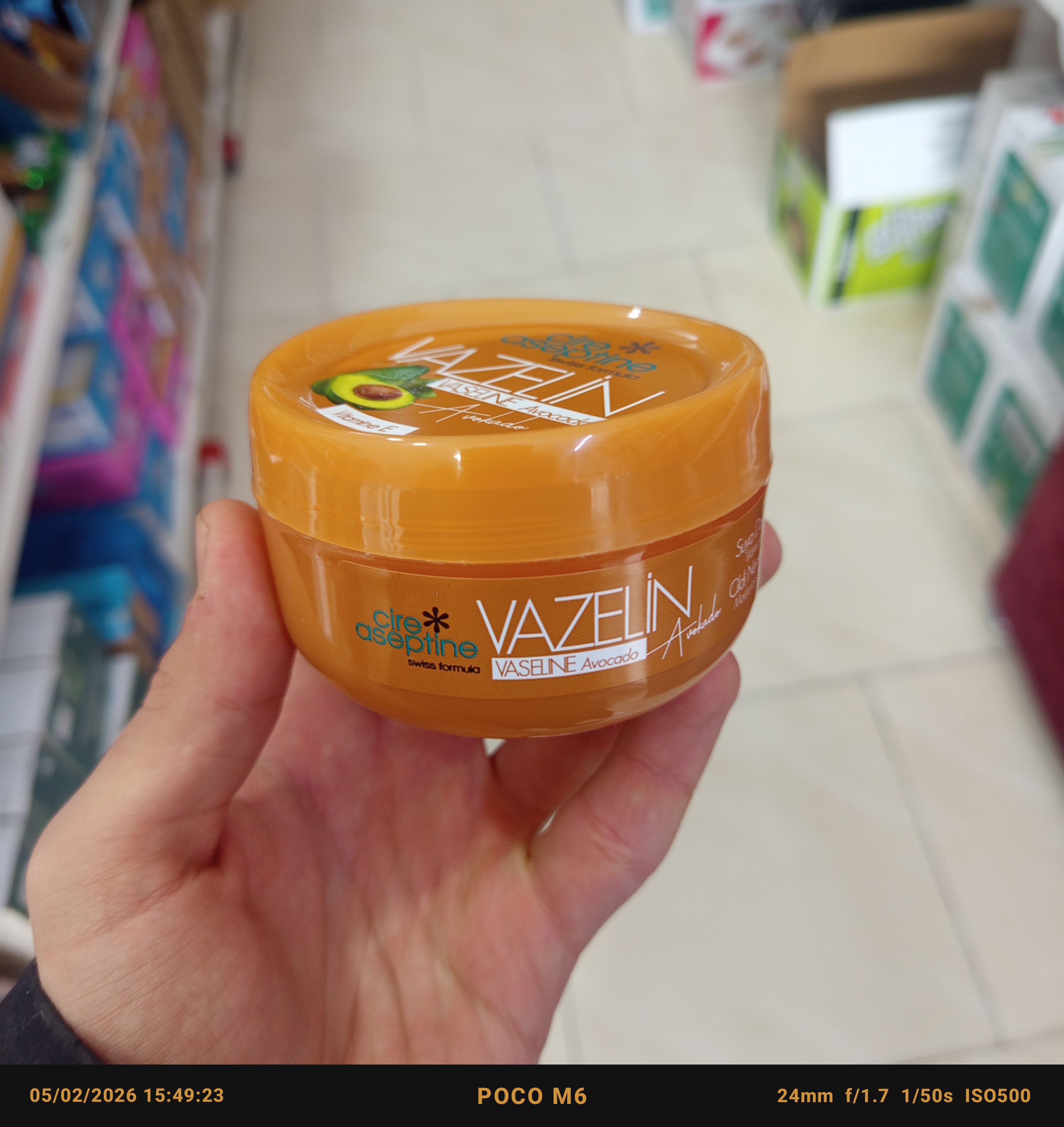 وازلین با حاوی عصاره آووکادو آسپتین با حجم 150میل